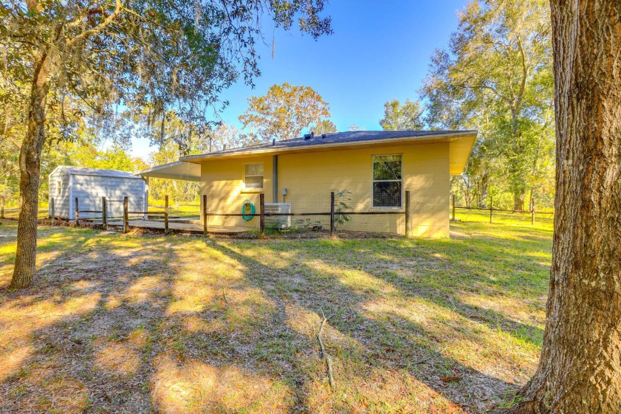 Williston Home With Yard 6 Mi To Devils Den Spring Екстер'єр фото